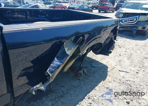 2025 Ford F-150 Xl z USA, uszkodzony, nr VIN 1FTMF1LP2SKD18160